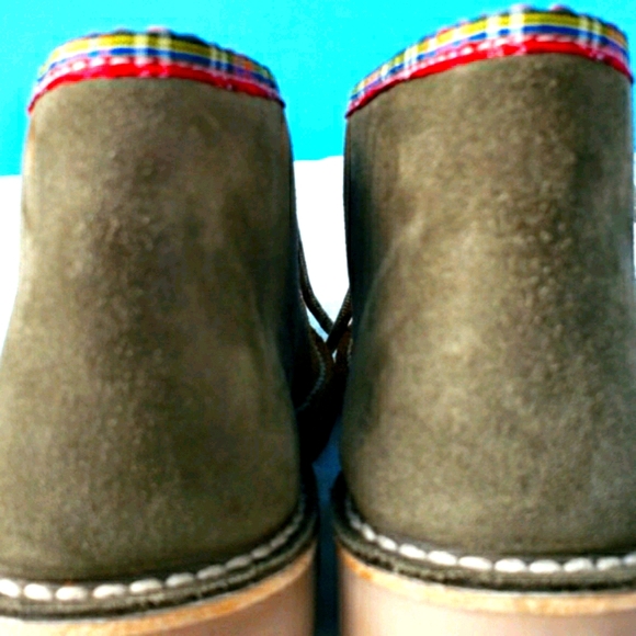 Boys Italian Chukka Boots size 11 - Picture 3 of 6